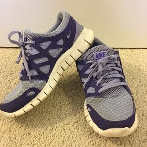 Nike free runs size 7